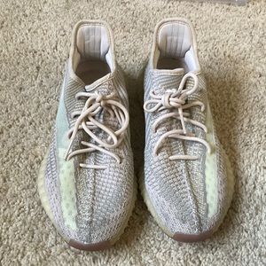 Yeezy Boost 350 Citrin, non-reflective